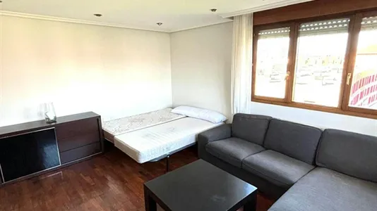 Rooms in Vitoria-Gasteiz - photo 2