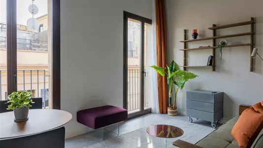Apartments in Barcelona Ciutat Vella - photo 2