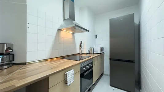 Rooms in Barcelona Eixample - photo 5