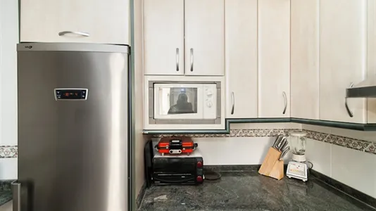 Rooms in Madrid Chamberí - photo 9