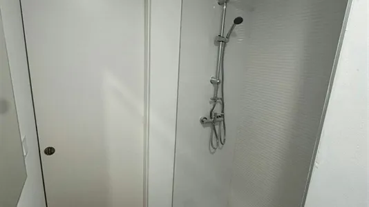 Rooms in Mislata - photo 10