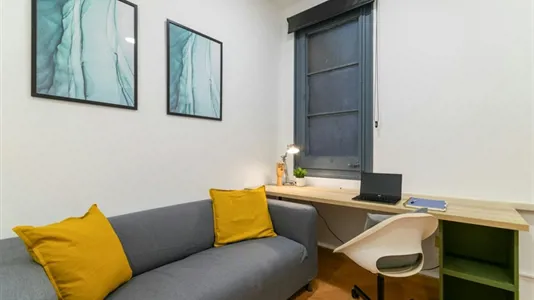 Rooms in Barcelona Ciutat Vella - photo 1