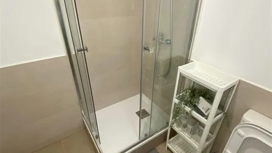 Rooms in Manises - photo 7