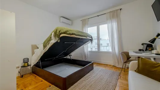 Rooms in Madrid Retiro - photo 5