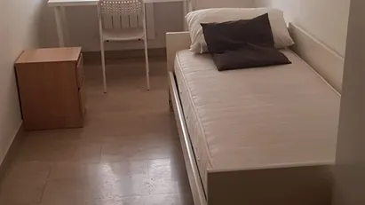 Room for rent in Roma Municipio III – Monte Sacro, Rome