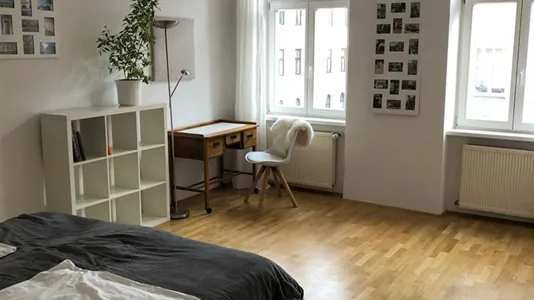 Apartments in Vienna Landstraße - photo 2