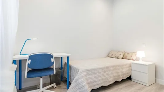 Rooms in Madrid Centro - photo 5