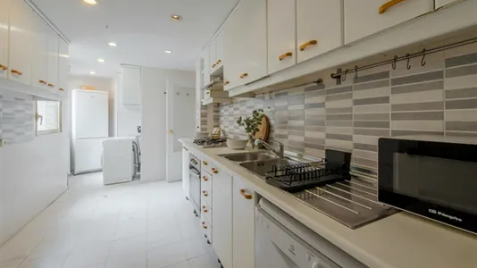 Rooms in Madrid Chamartín - photo 8