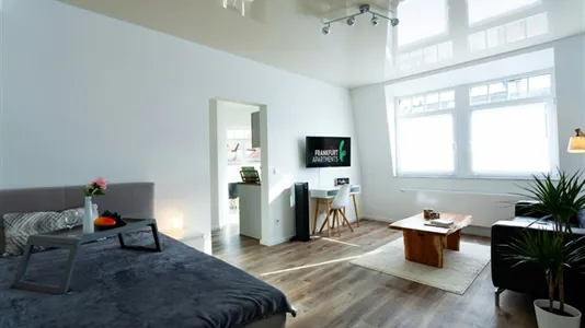 Apartments in Frankfurt Mitte-West - photo 3