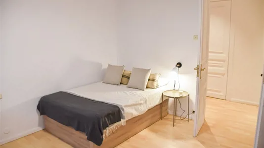 Rooms in Barcelona Eixample - photo 3