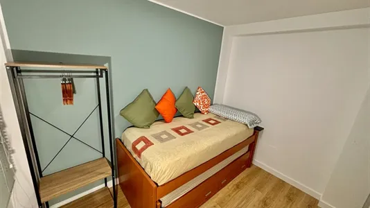 Rooms in Zaragoza - photo 9