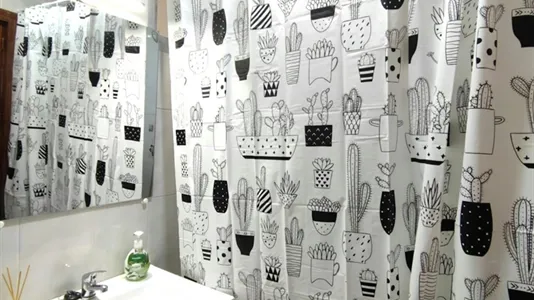 Rooms in Granada - photo 4