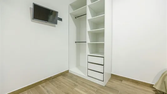 Rooms in Valencia Ciutat Vella - photo 4