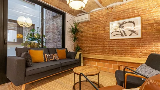 Rooms in Barcelona Sants-Montjuïc - photo 8