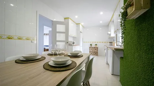 Rooms in Madrid Retiro - photo 8