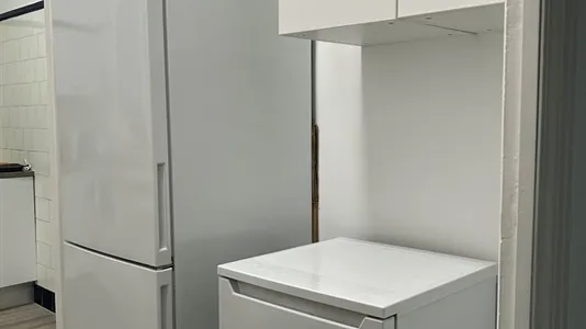 Rooms in Barcelona Sants-Montjuïc - photo 8