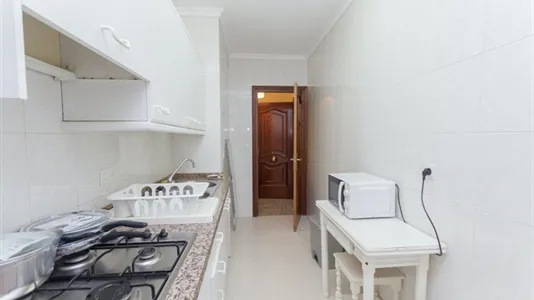 Rooms in Málaga - photo 7