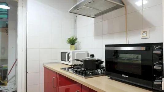 Rooms in Barcelona Sants-Montjuïc - photo 10