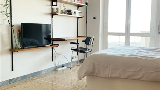 Apartments in Roma Municipio VII – Appio-Latino/Tuscolano/Cinecittà - photo 2