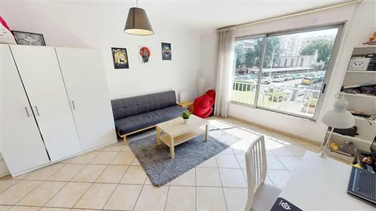 Rooms in Lyon - photo 3