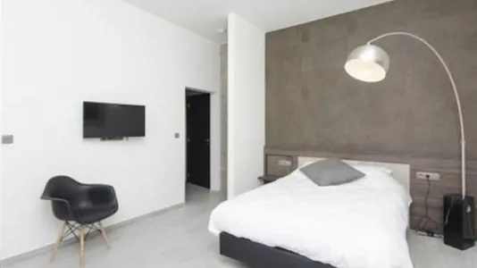 Rooms in Brussels Etterbeek - photo 2