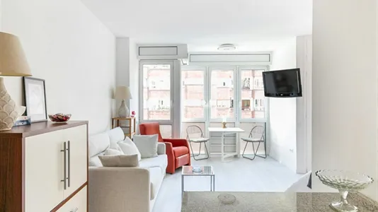 Apartments in Barcelona Eixample - photo 4