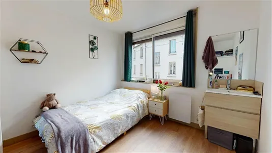 Rooms in Clermont-Ferrand - photo 2