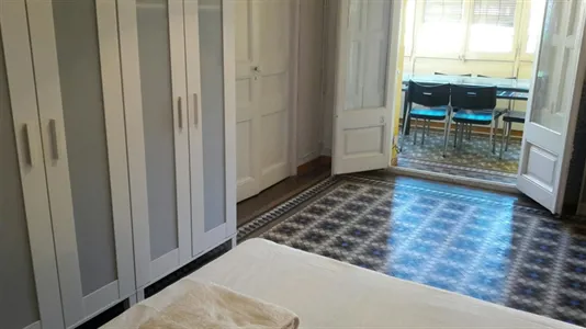 Rooms in Barcelona Eixample - photo 2