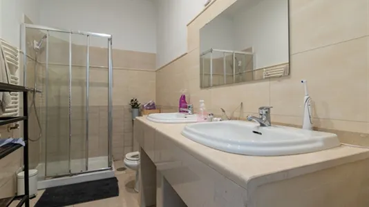 Rooms in Madrid Centro - photo 4