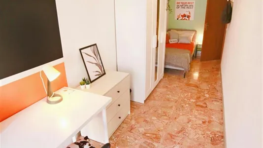 Rooms in Lecco - photo 2