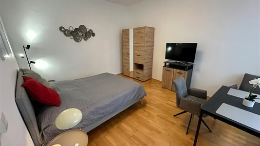 Apartments in Vienna Landstraße - photo 4