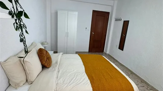 Rooms in Mislata - photo 1