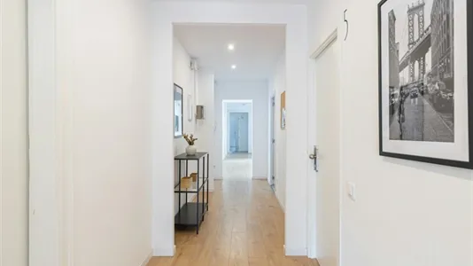 Rooms in Barcelona Eixample - photo 8