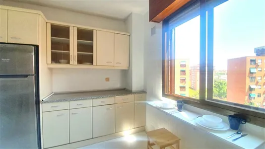 Rooms in Madrid San Blas - photo 6