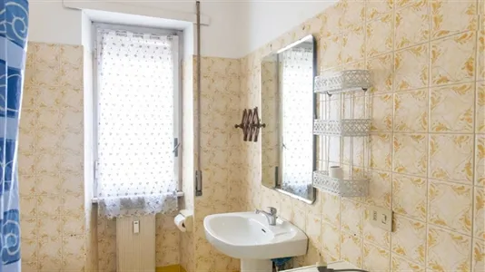 Rooms in Roma Municipio VIII – Appia Antica - photo 7