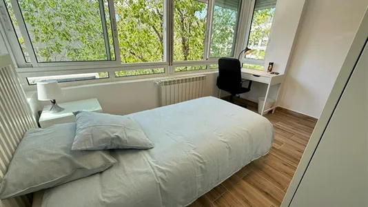 Rooms in Madrid Barajas - photo 7