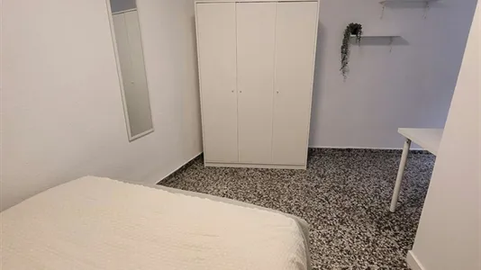 Rooms in AlaquĆ s - photo 4