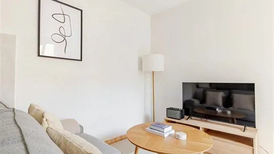 Apartments in Barcelona Ciutat Vella - photo 2