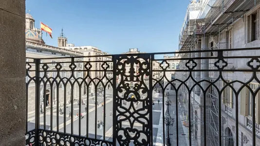 Apartments in Barcelona Ciutat Vella - photo 3