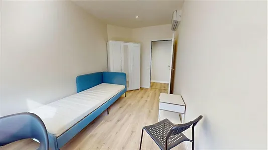 Rooms in Lyon - photo 2