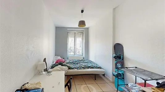 Rooms in Lyon - photo 2