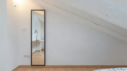 Rooms in Madrid Centro - photo 5