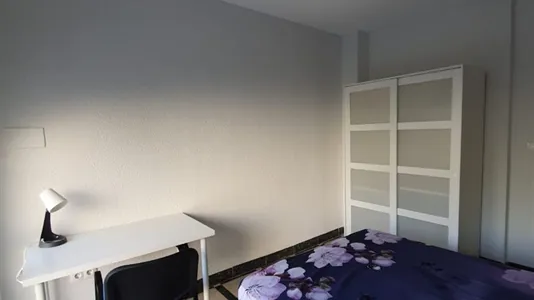 Rooms in Granada - photo 9