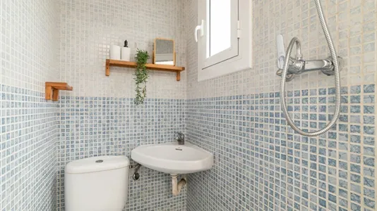 Rooms in Barcelona Ciutat Vella - photo 9