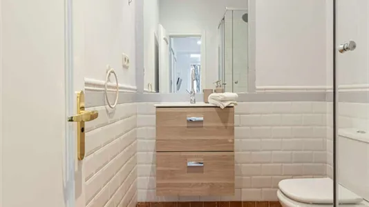 Rooms in Madrid Centro - photo 2