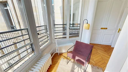 Rooms in Paris 17ème arrondissement - photo 2