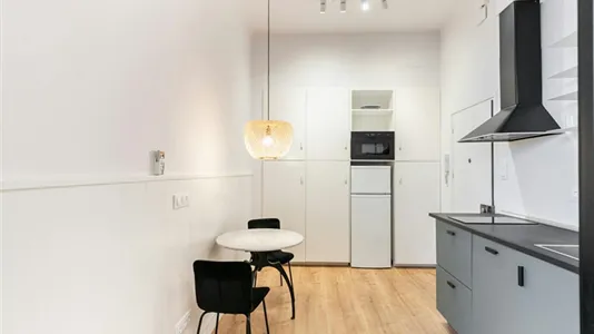 Apartments in Barcelona Ciutat Vella - photo 4