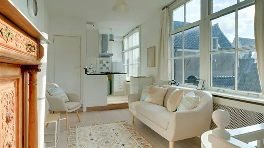 Apartments in Amsterdam Centrum - photo 2