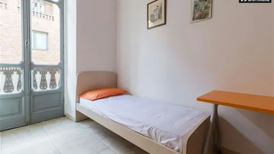 Apartments in Turin - photo 2