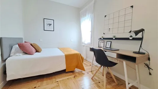 Rooms in Madrid Chamberí - photo 1